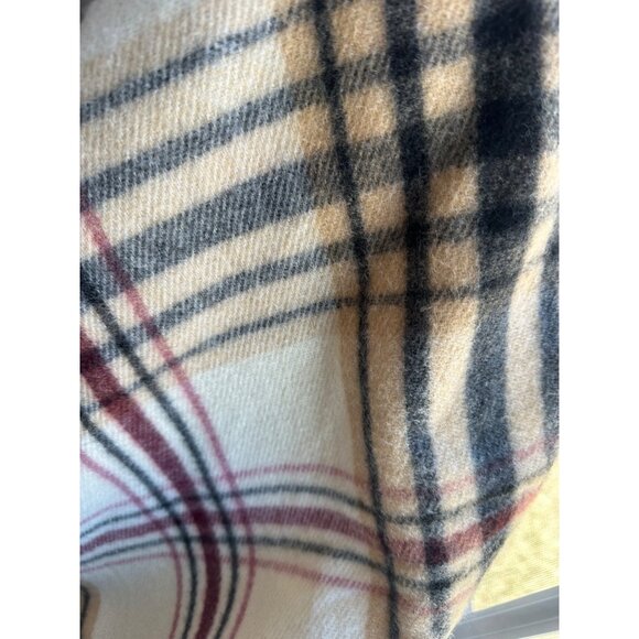 Woolrich Cozy Shawl Wrap Sienna Plaid OS Plaid Wool Shawl Wrap With Fringe - Picture 5 of 11